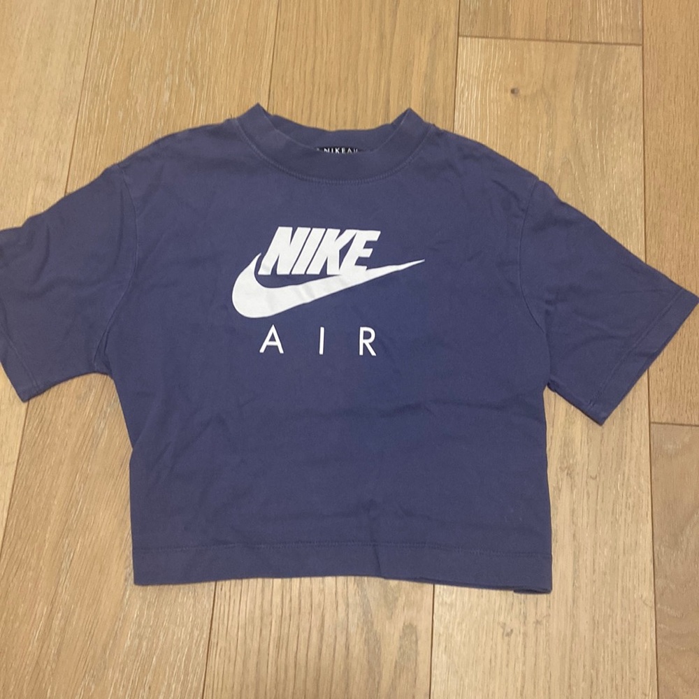 blue nike air crop top🗣